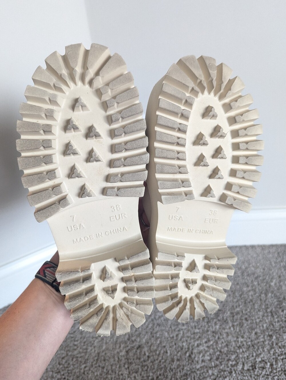 Jeffrey Campbell Clogge Platform Lug Sole Mules - Cream sz 7 - Picture 5 of 6